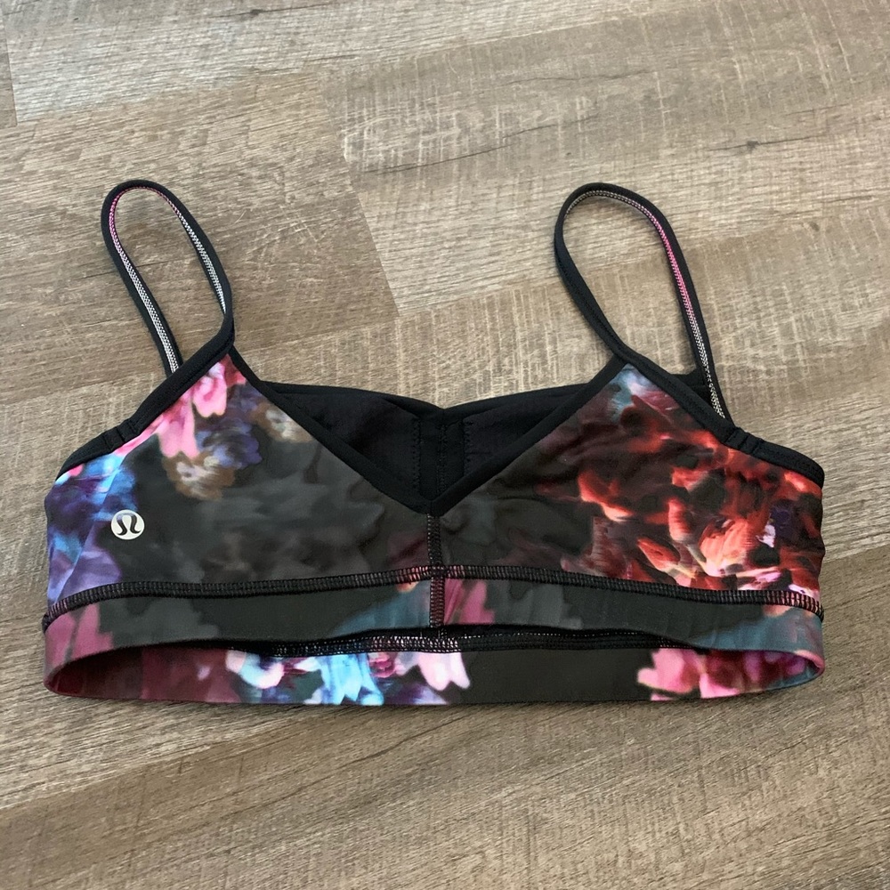 LuluLemon Floral Pirouette Sports Bra - Picture 12 of 16